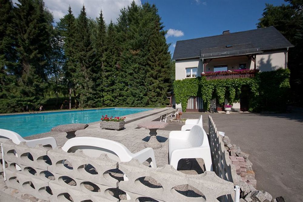 Land-Gut-Hotel Zur Lochmuehle Penig Экстерьер фото